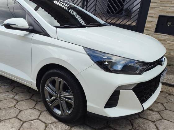 HYUNDAI HB20S 1.0 TGDI FLEX COMFORT PLUS AUTOMÁTICO HYUNDAI HB20S 1.0 TGDI FLEX COMFORT PLUS AUTOMÁTICO